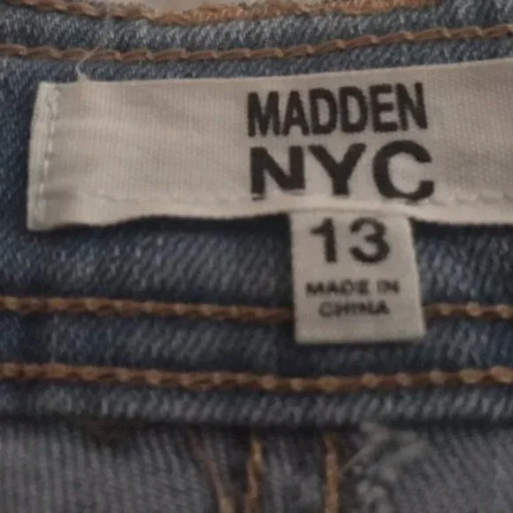 Madden NYC Juniors High Rise Cargo Pants - Picture 4 of 13